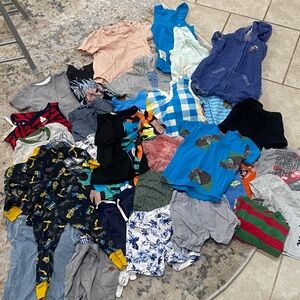 Assorted Baby Clothing Bundle 9-18 months